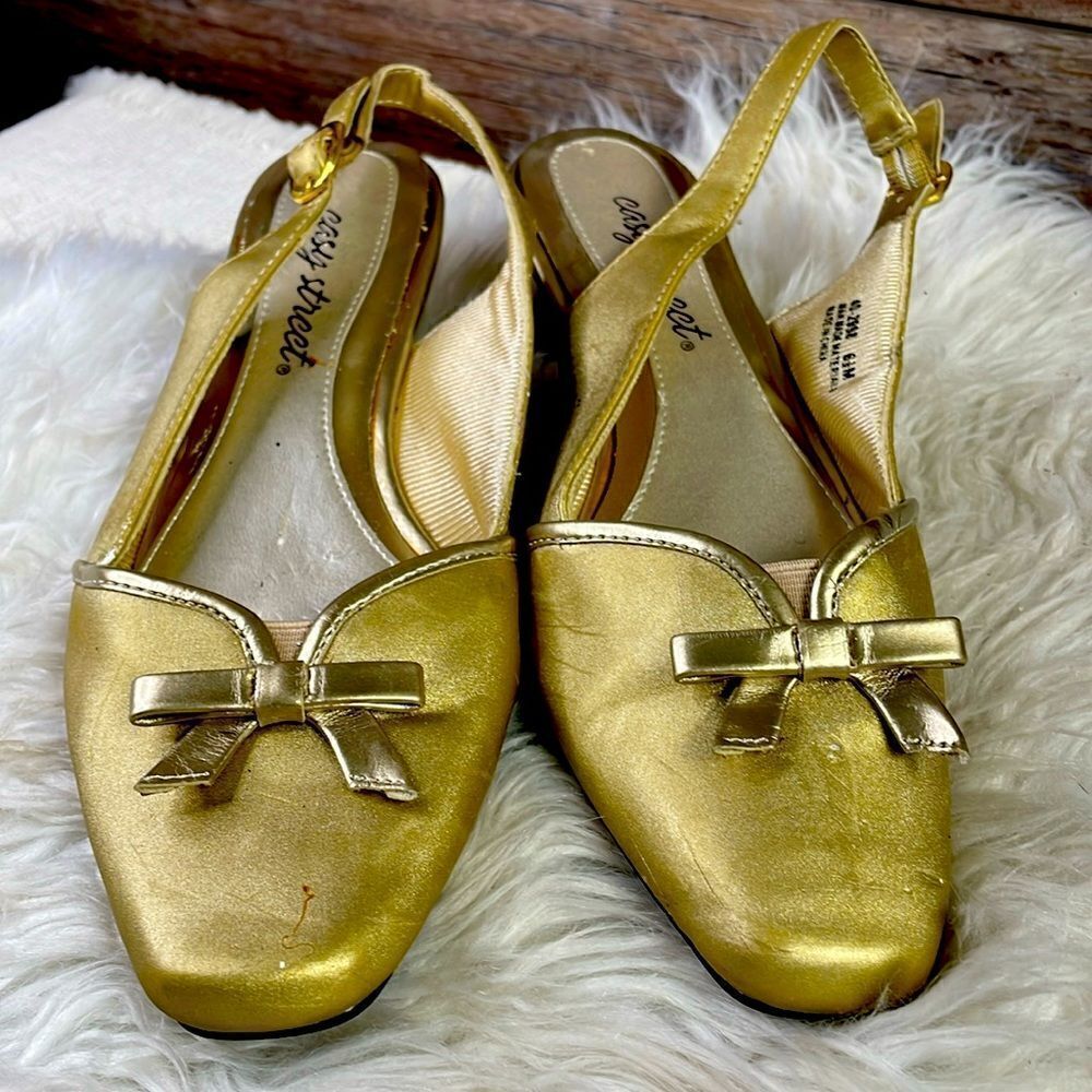 Easy Street Slingback Gold Heels, Vintage,  Size 6 1/2
